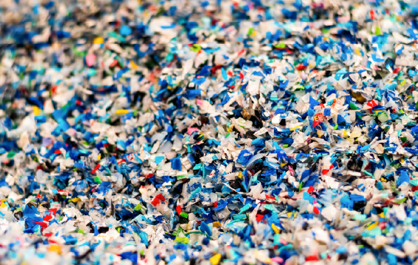 Plástico reciclado ganha espaço na construção